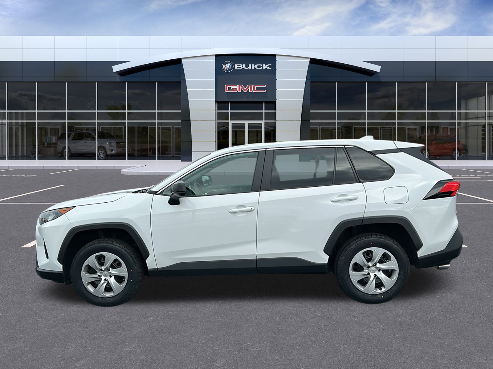 2022 Toyota RAV4 LE 2