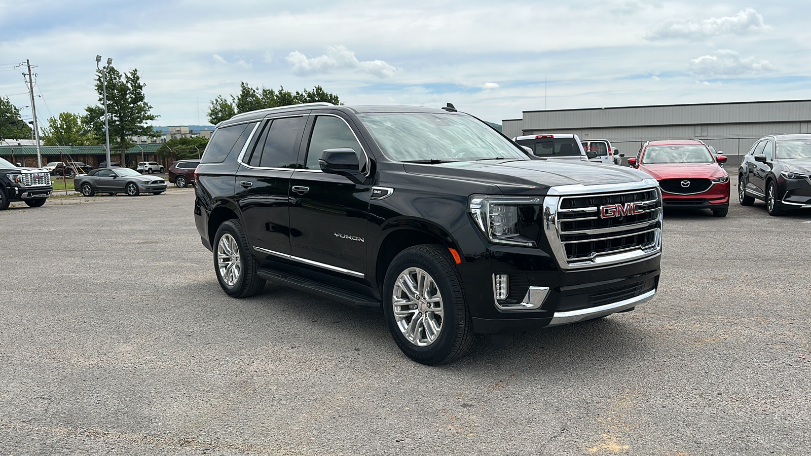 2023 GMC Yukon SLT 7