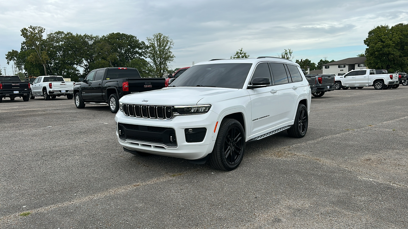 2022 Jeep Grand Cherokee L Overland 1