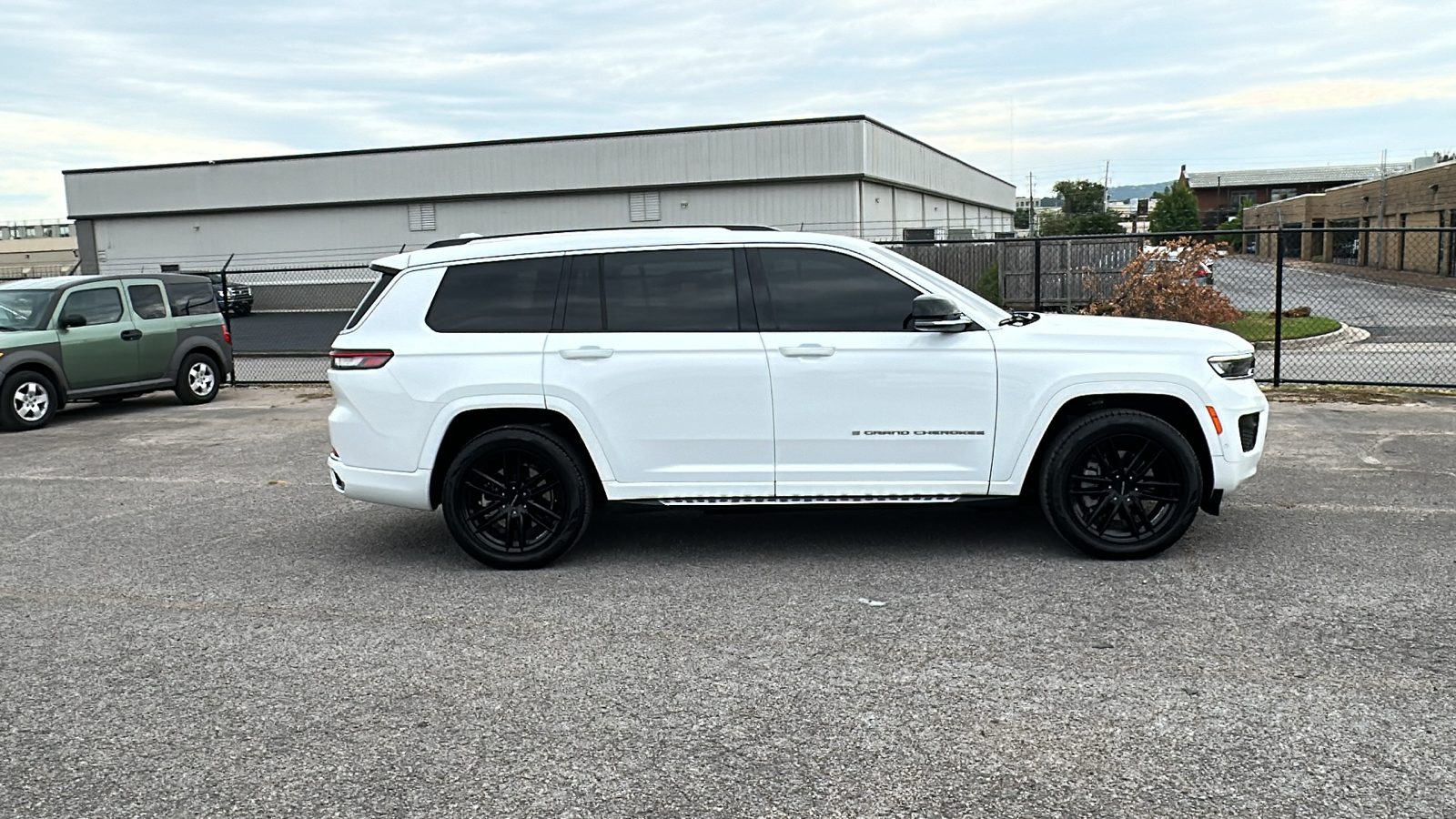 2022 Jeep Grand Cherokee L Overland 6