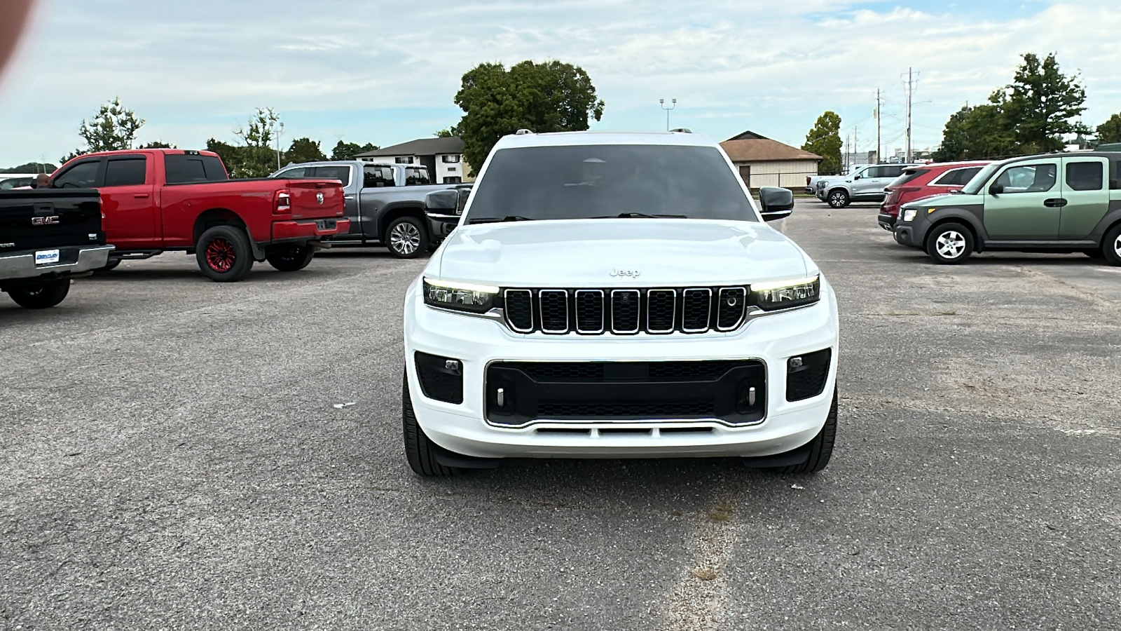 2022 Jeep Grand Cherokee L Overland 8