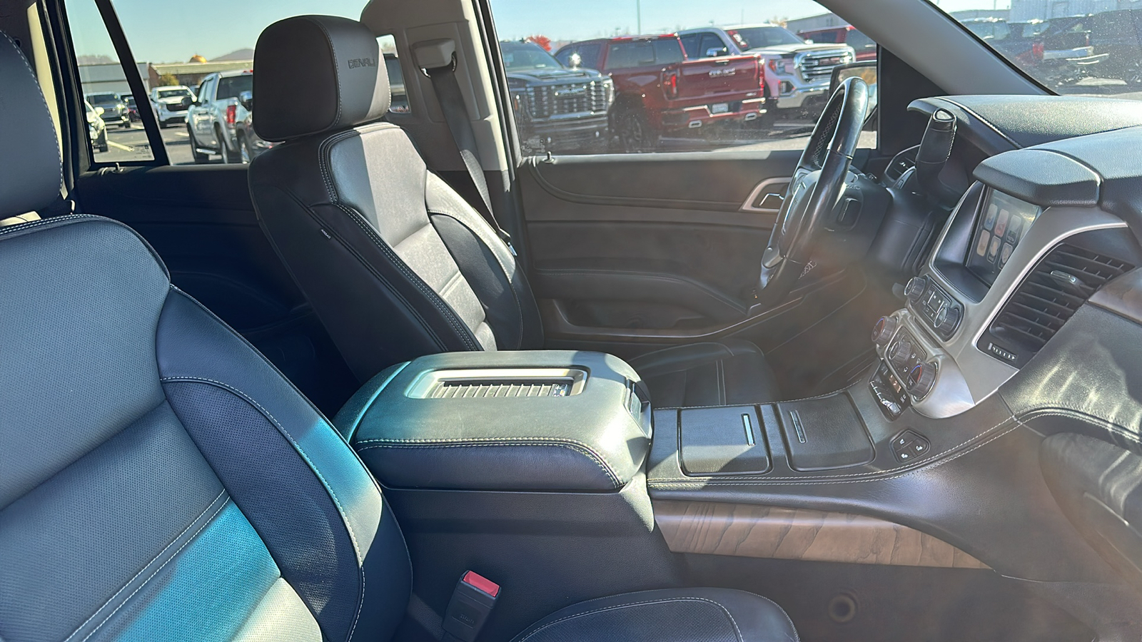 2019 GMC Yukon Denali 15