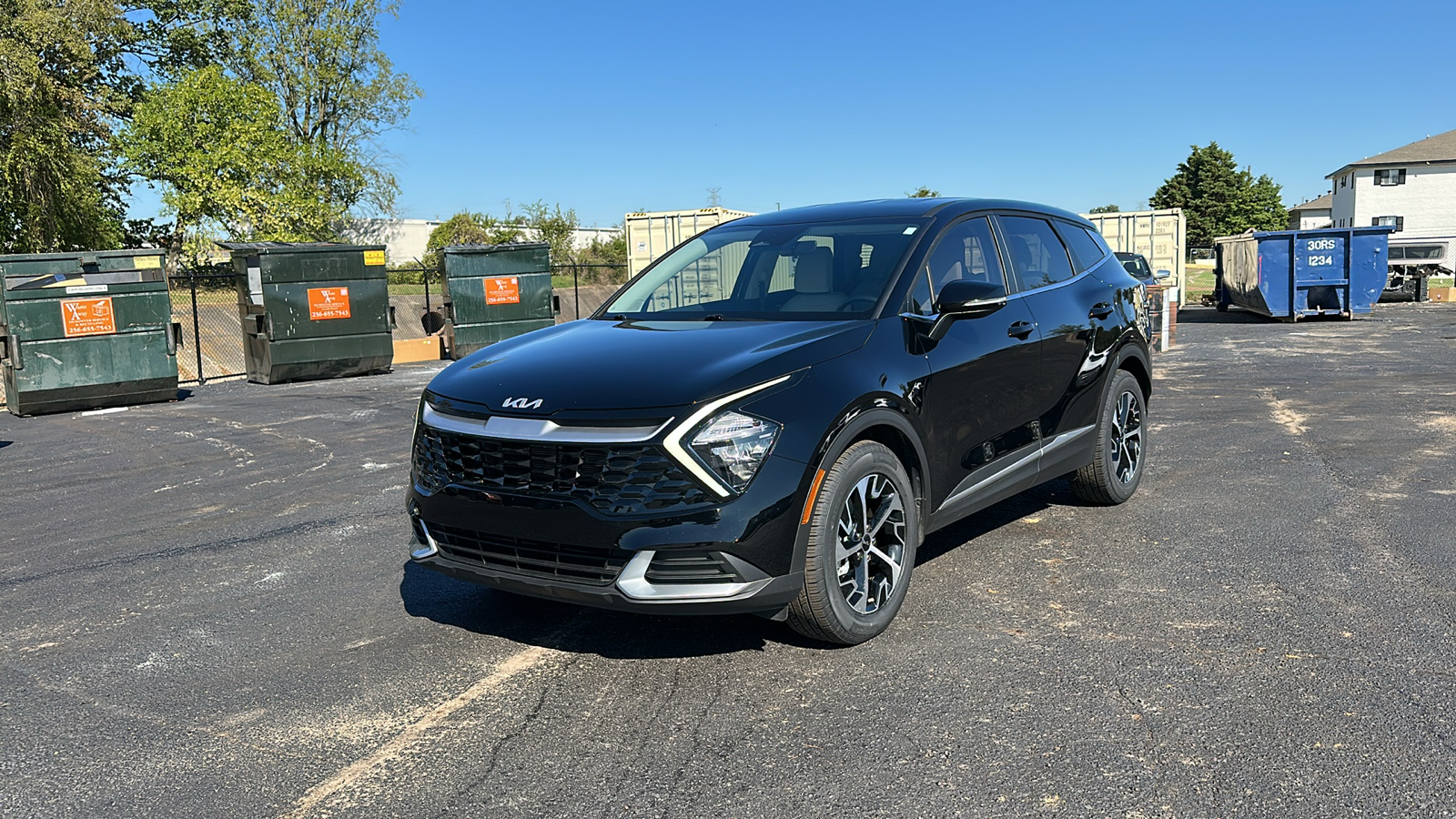 2023 Kia Sportage EX 1