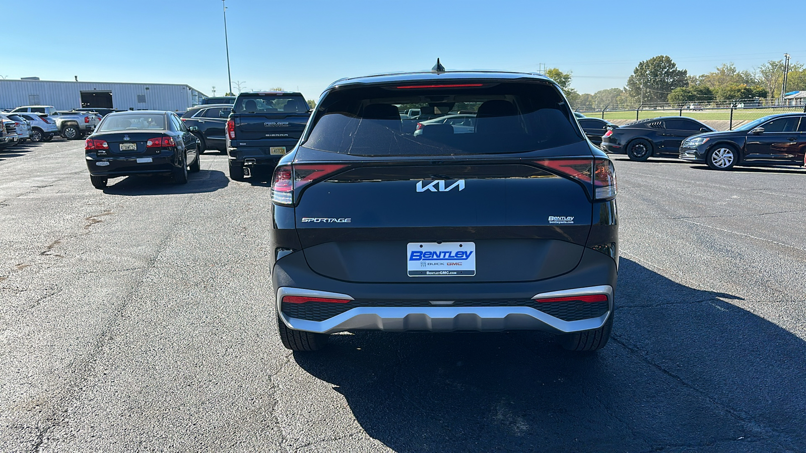 2023 Kia Sportage EX 4