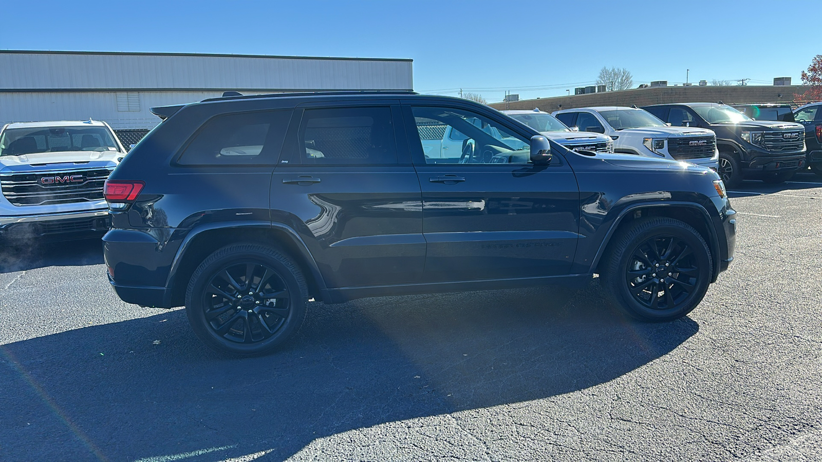 2018 Jeep Grand Cherokee Altitude 6