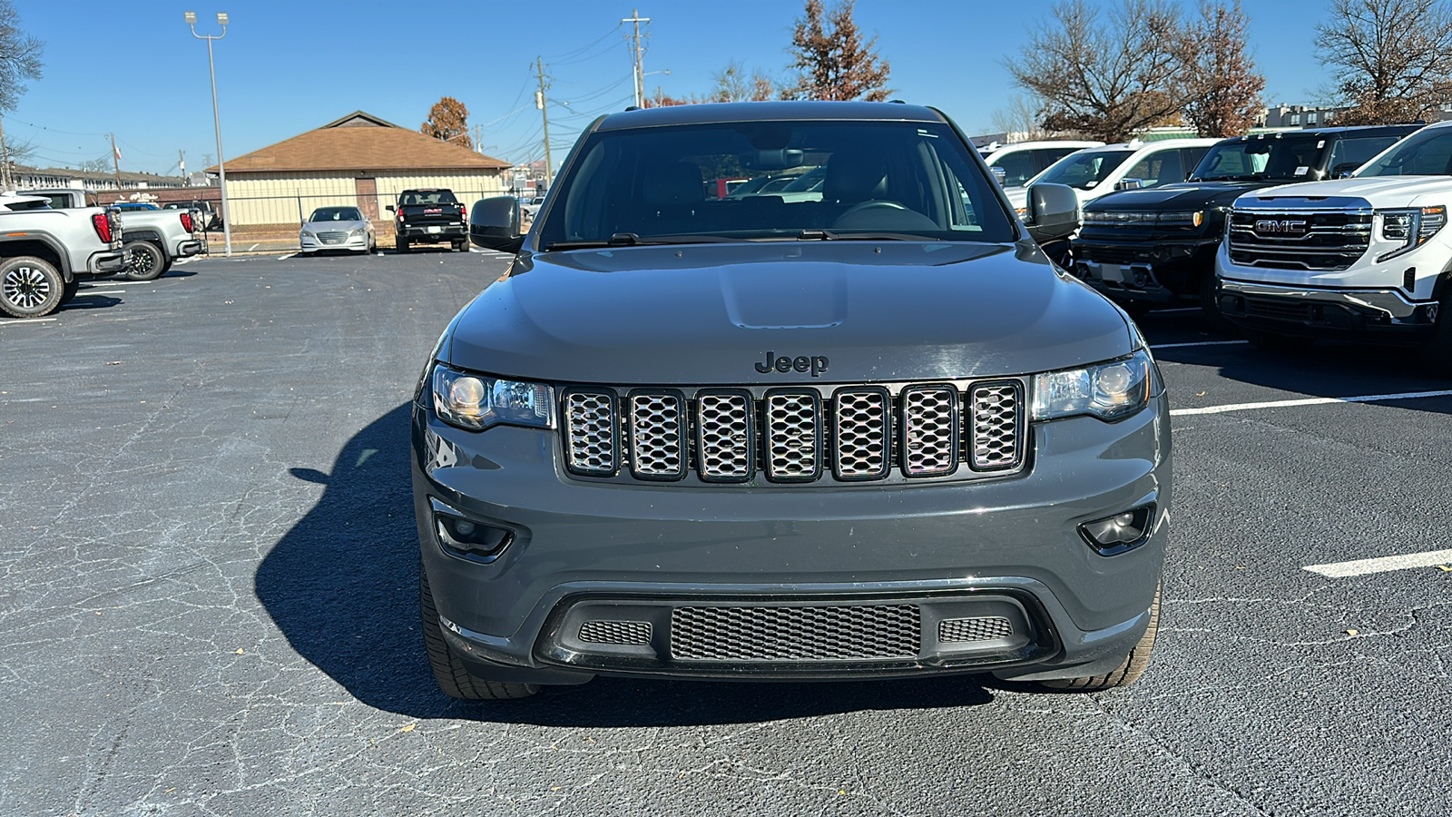 2018 Jeep Grand Cherokee Altitude 8