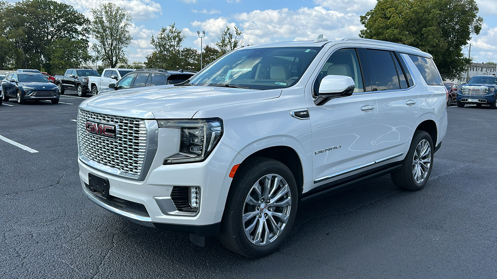 2023 GMC Yukon Denali 1