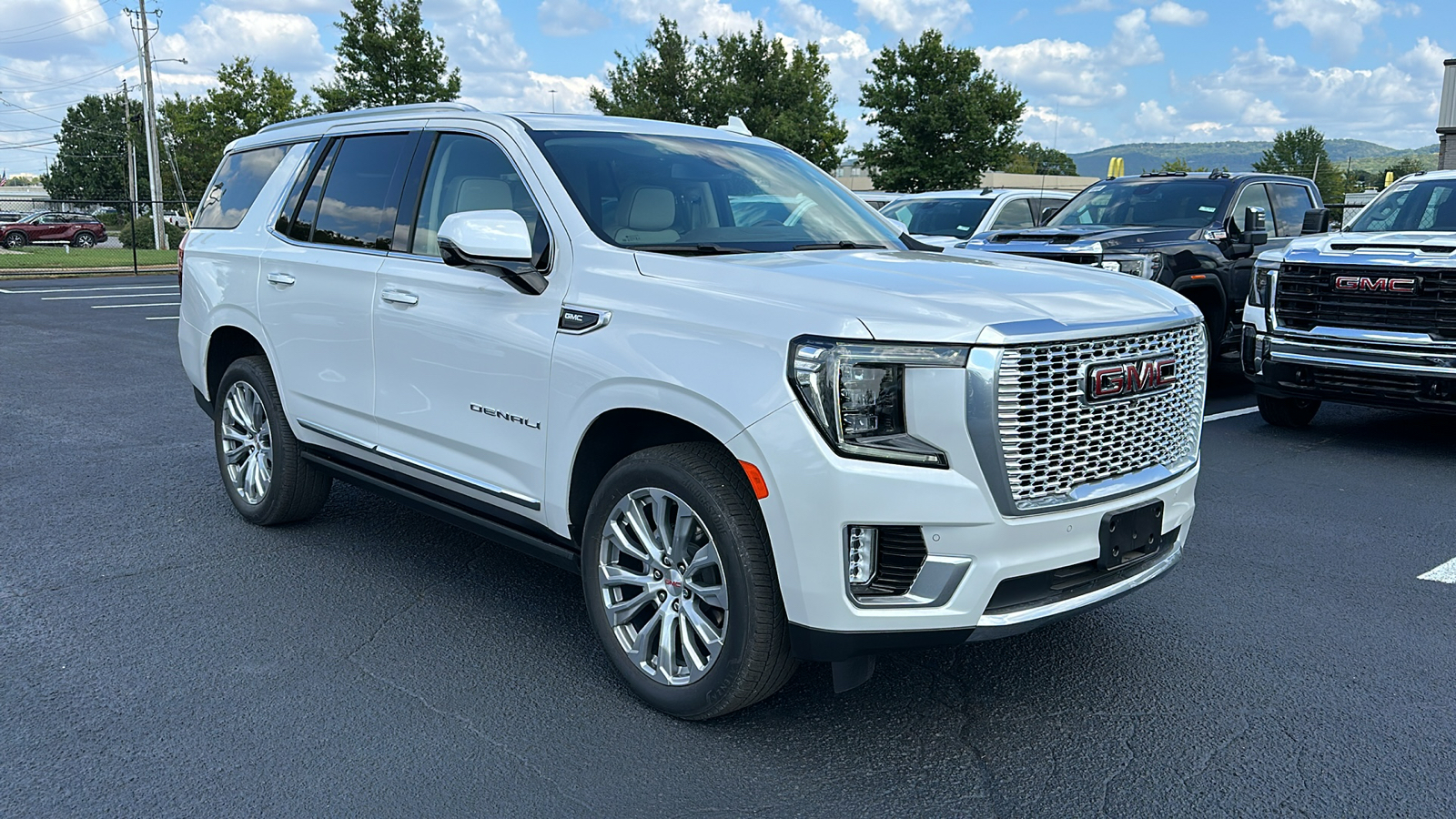 2023 GMC Yukon Denali 7