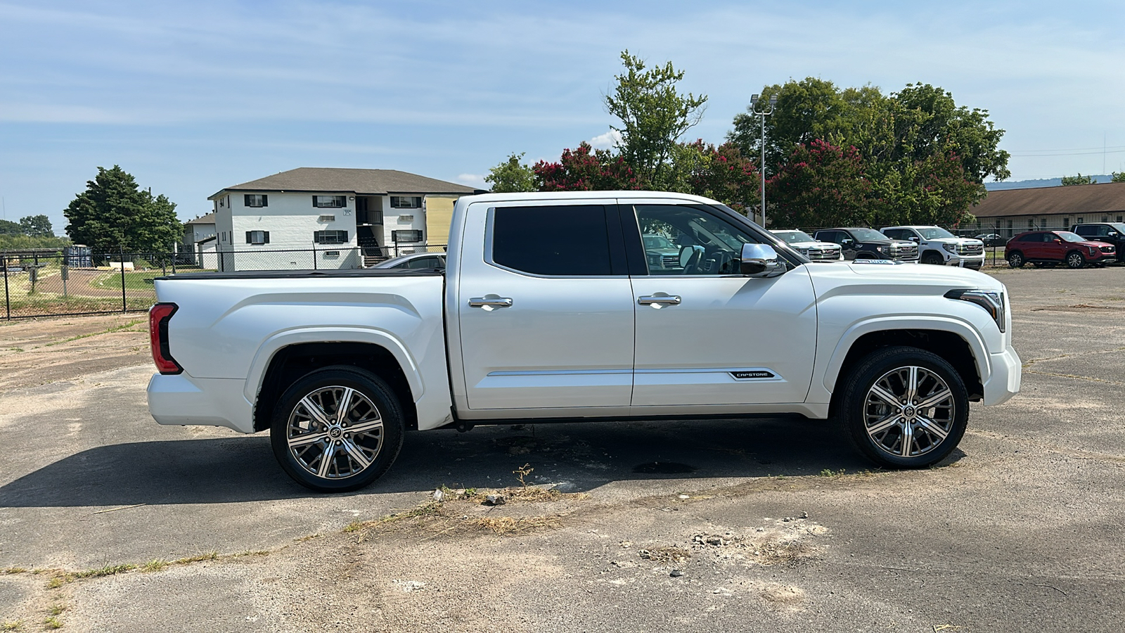 2022 Toyota Tundra Hybrid Capstone Hybrid 6