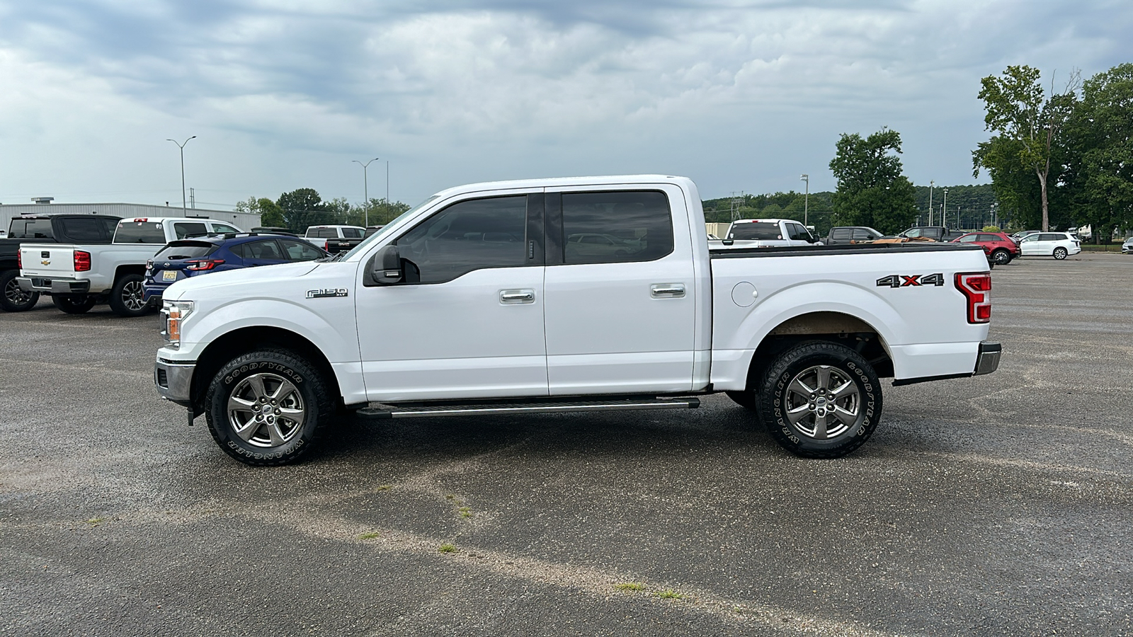 2020 Ford F-150 XLT 2