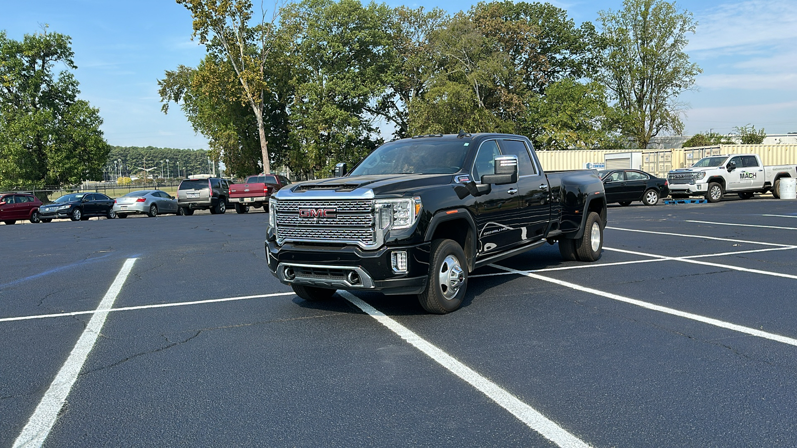 2023 GMC Sierra Denali 1