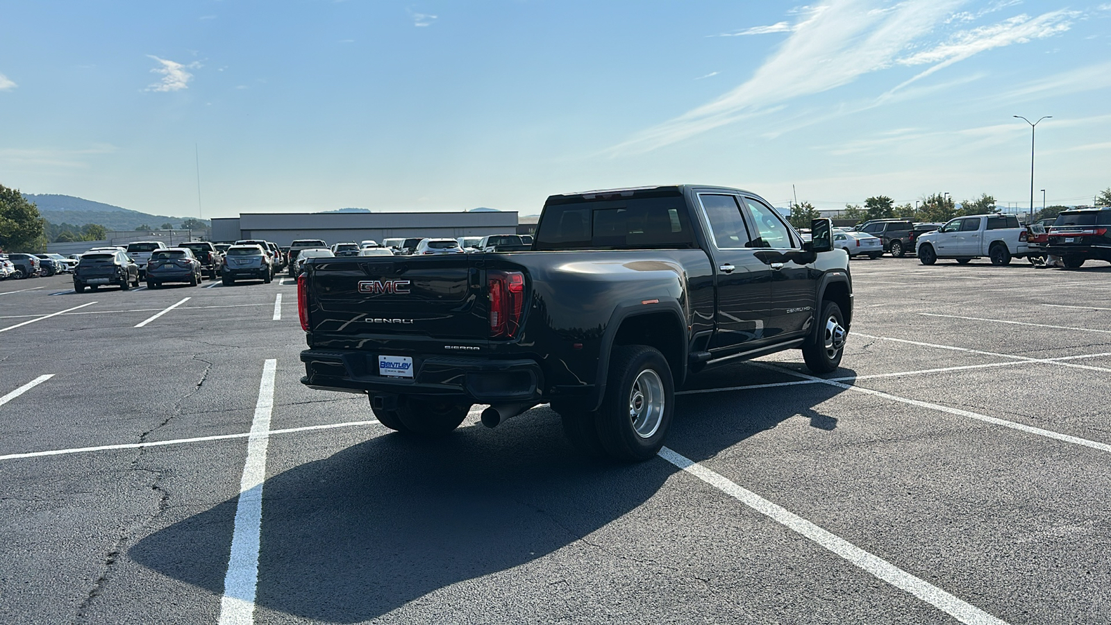 2023 GMC Sierra Denali 4