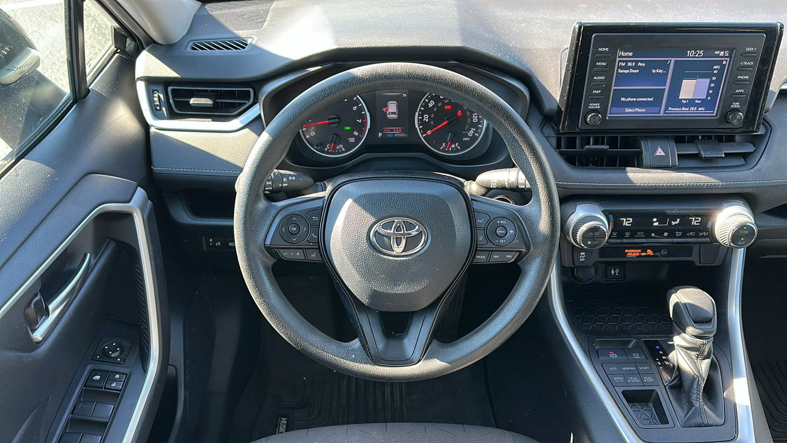 2019 Toyota RAV4 XLE 12