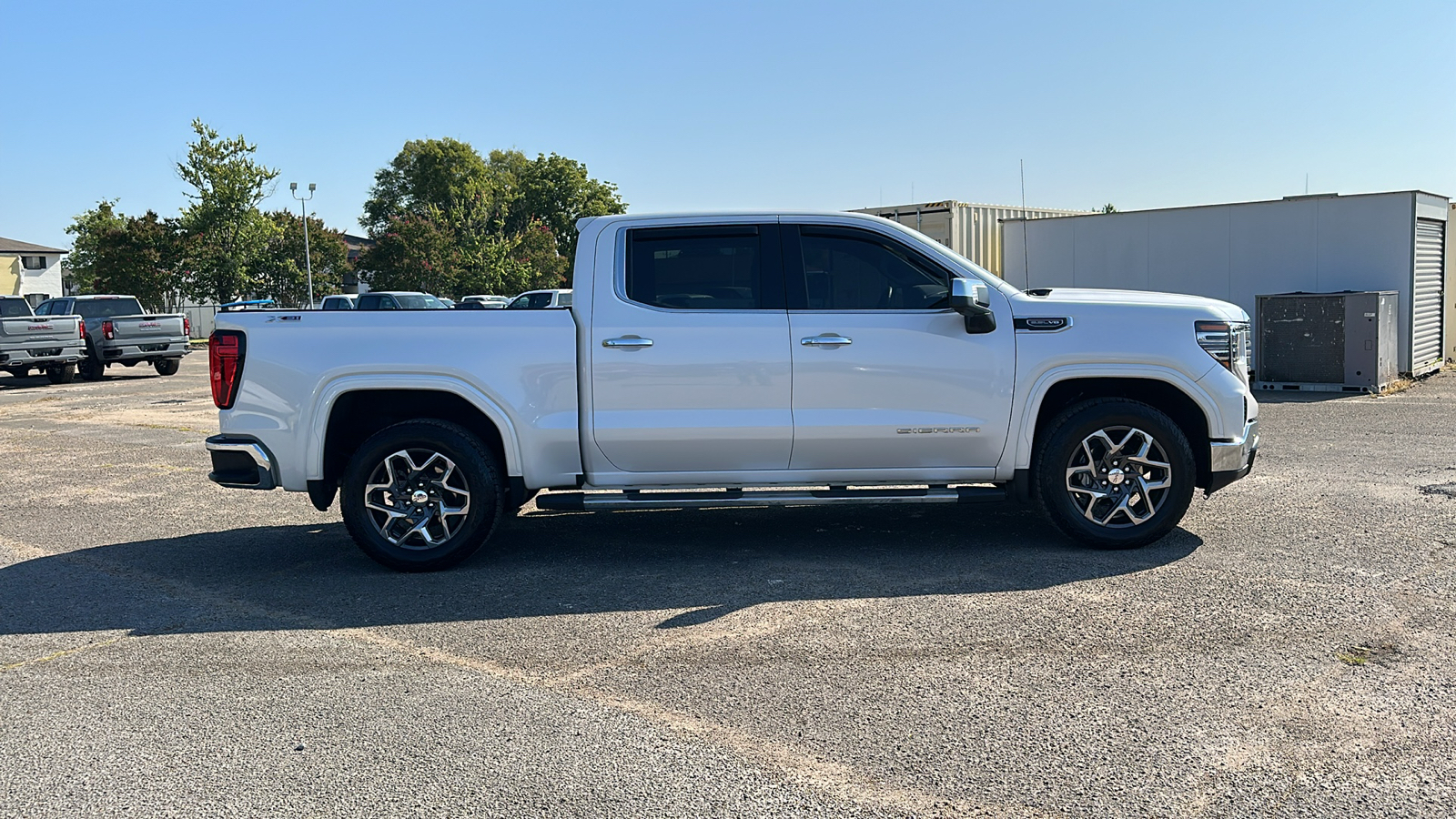 2024 GMC Sierra SLT 6