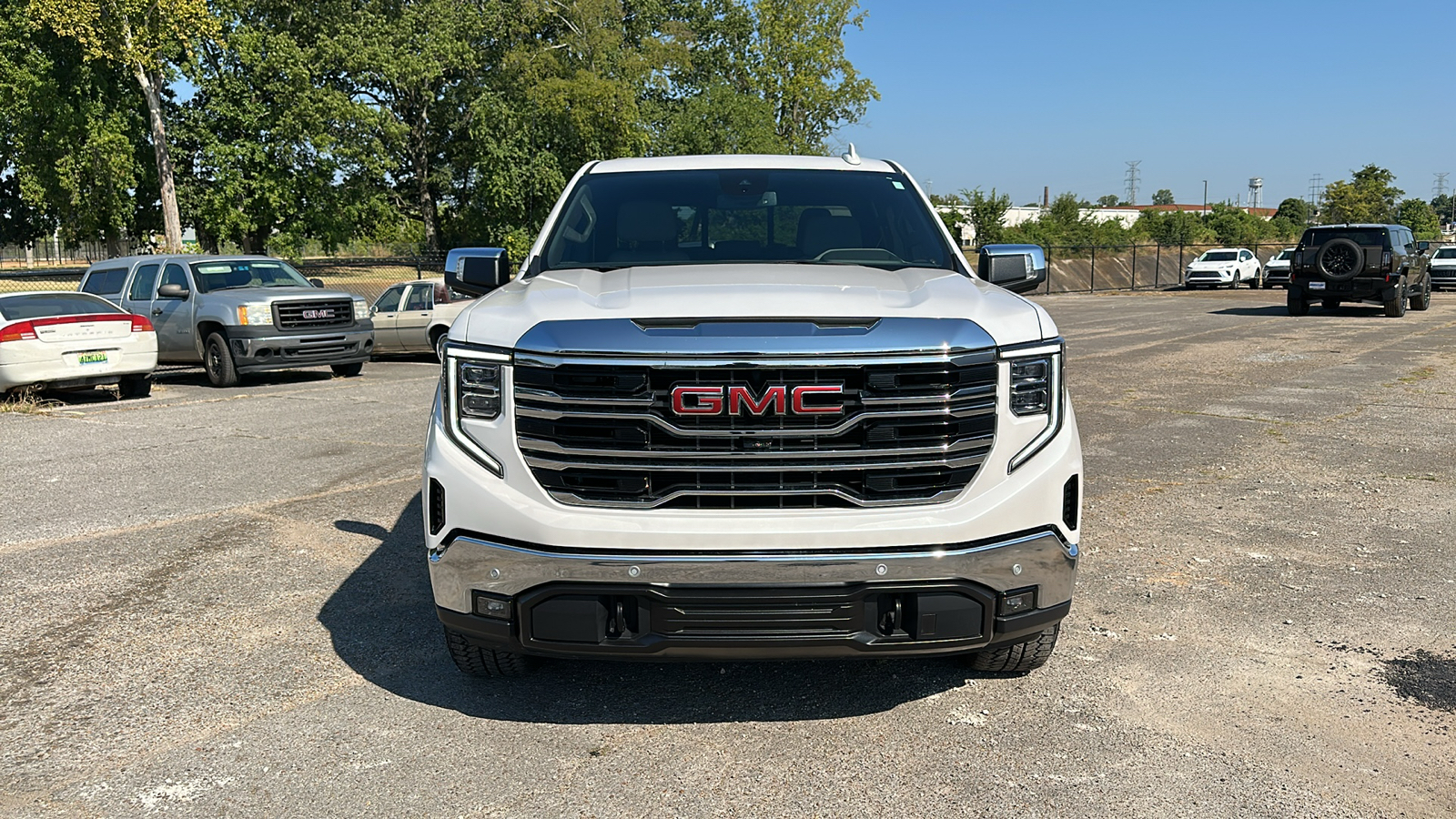 2024 GMC Sierra SLT 8