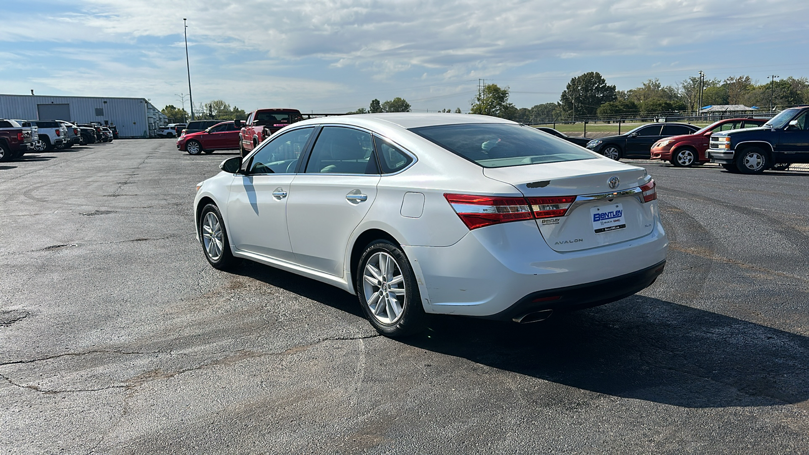 2014 Toyota Avalon XLE 3