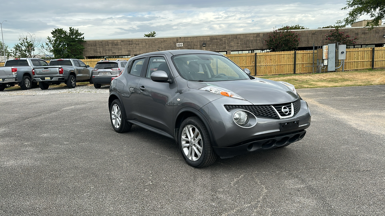 2013 Nissan Juke S 7