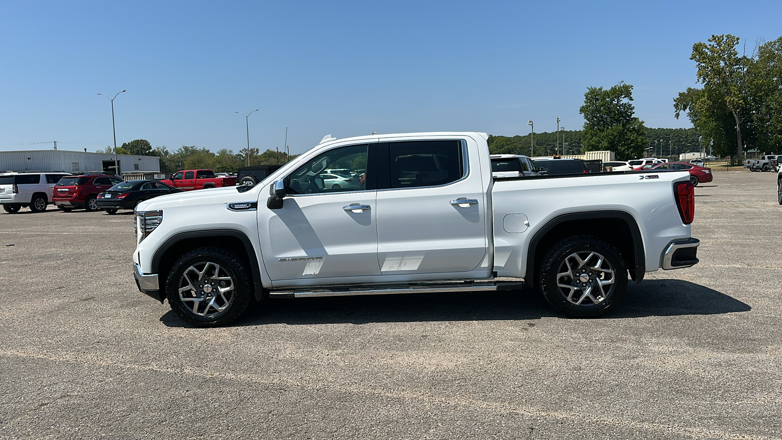 2022 GMC Sierra SLT 2