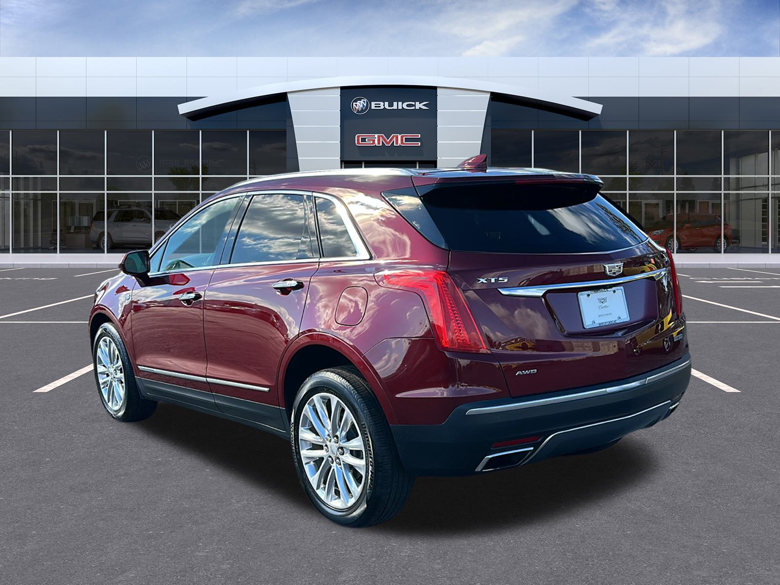 2017 Cadillac XT5 Platinum AWD 3