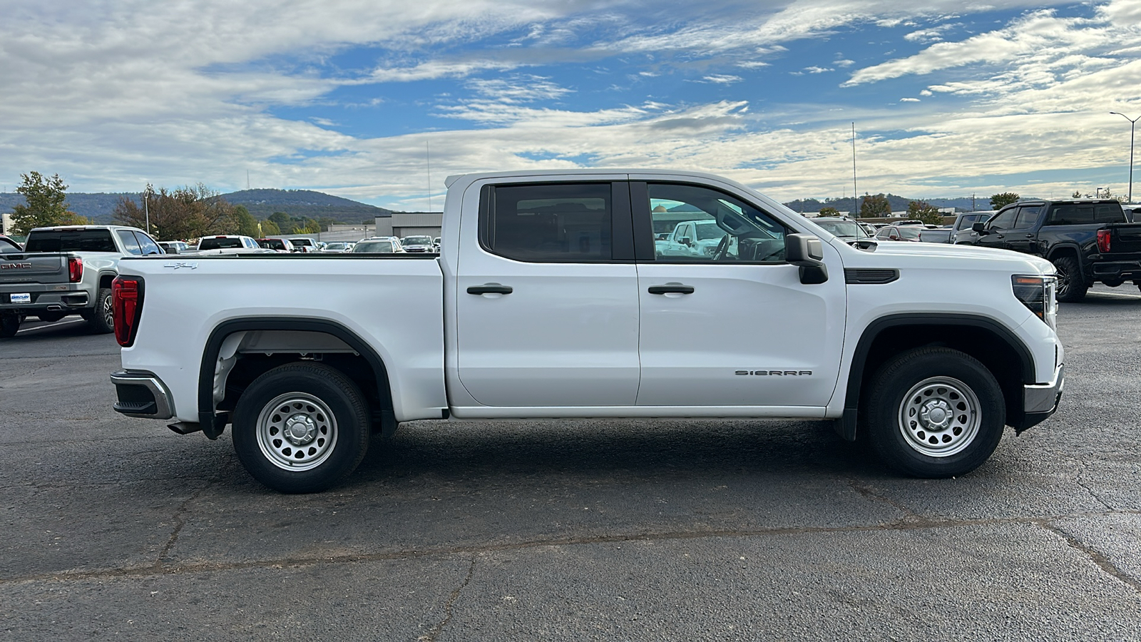 2023 GMC Sierra Pro 6