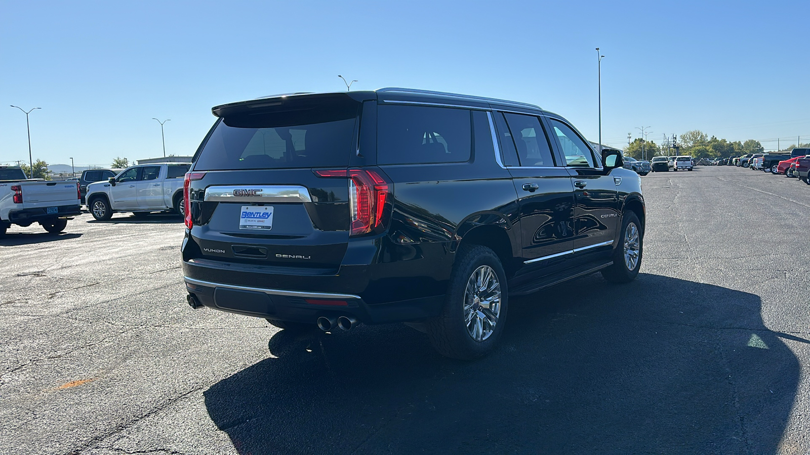 2021 GMC Yukon XL Denali 5