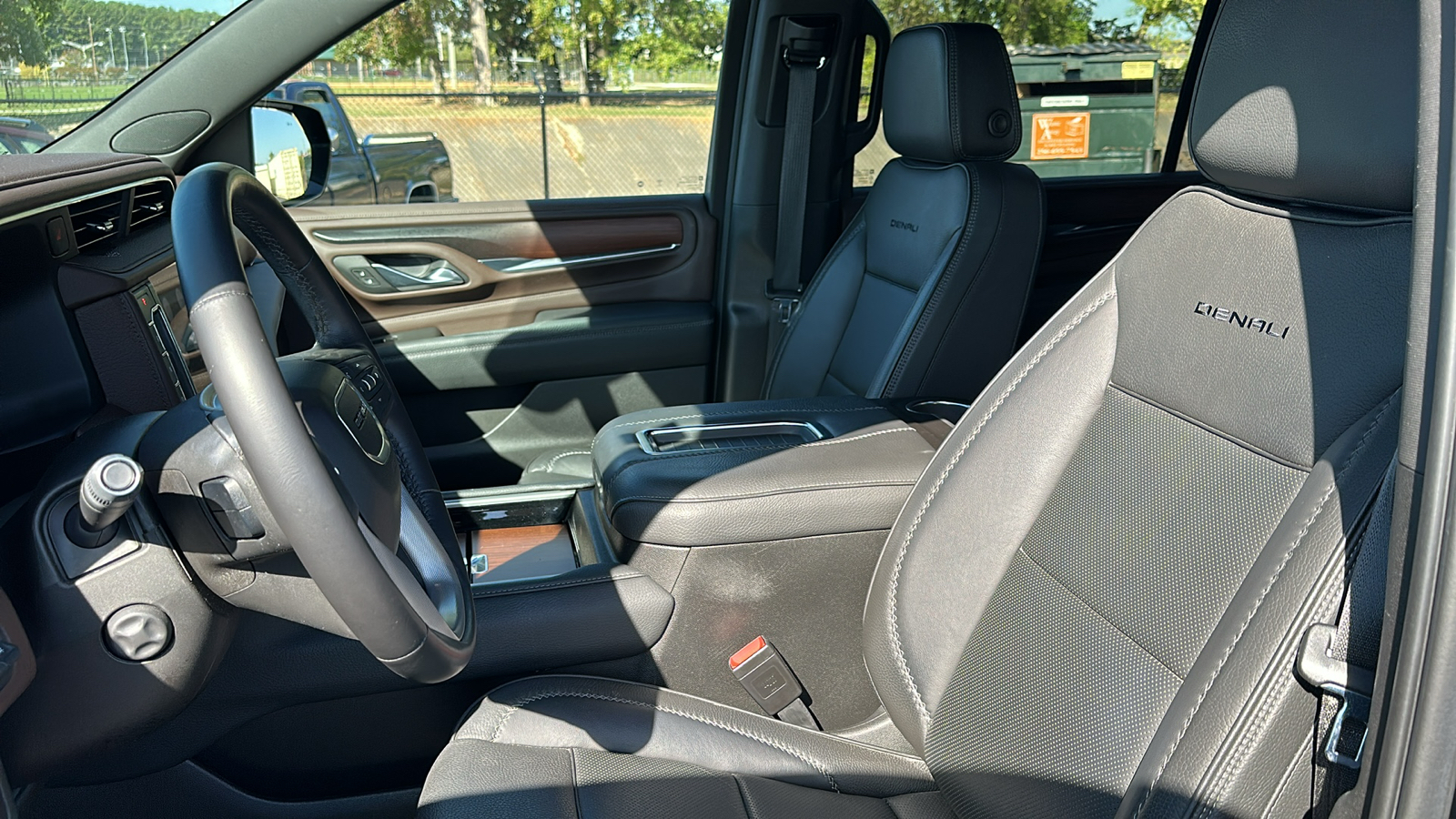 2021 GMC Yukon XL Denali 9