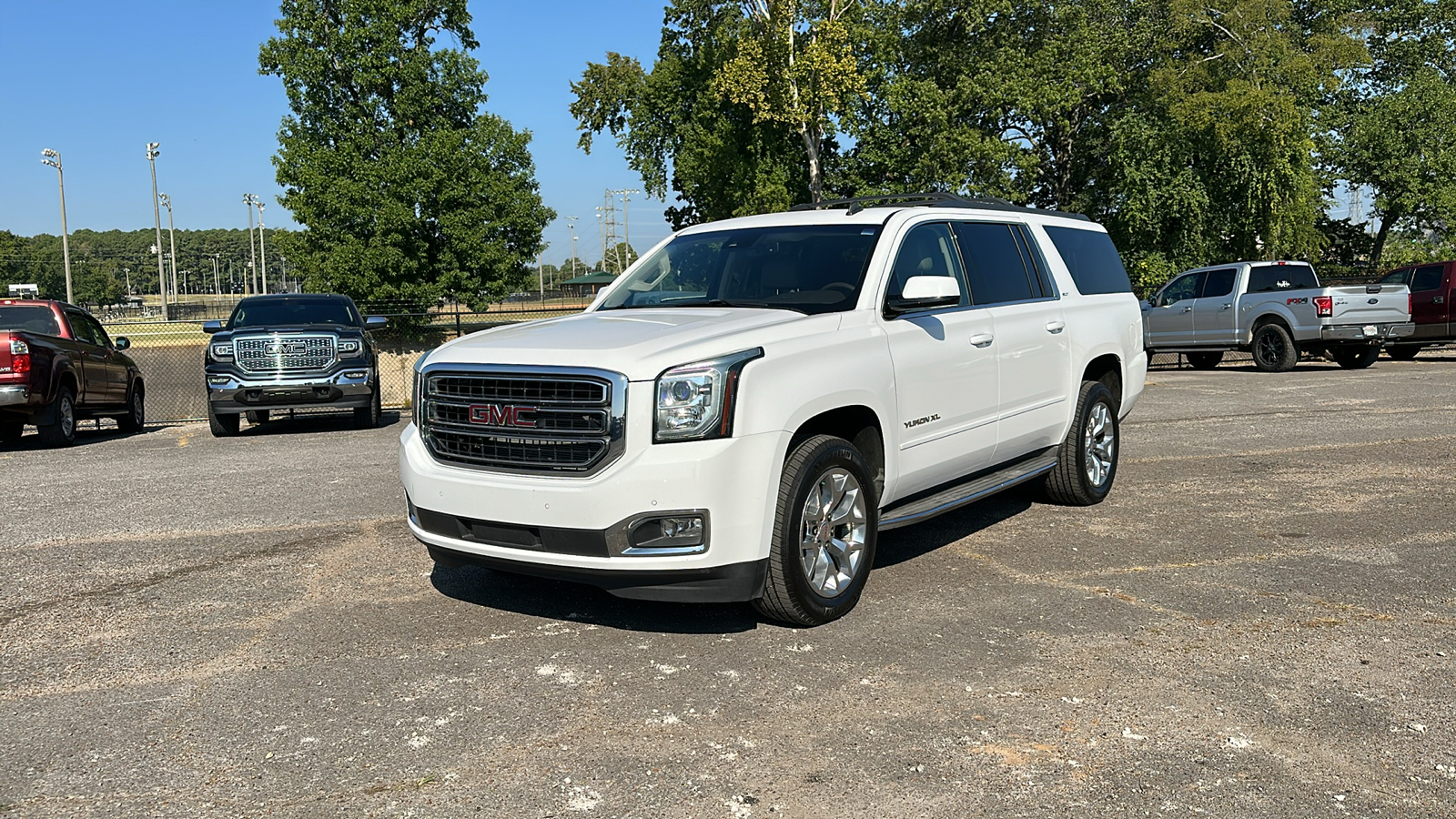 2015 GMC Yukon XL SLT 1