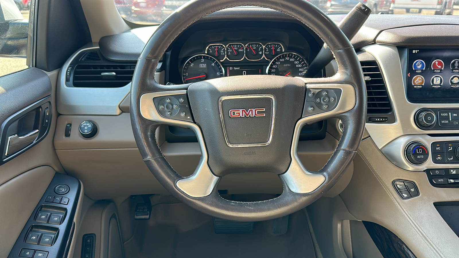 2015 GMC Yukon XL SLT 12