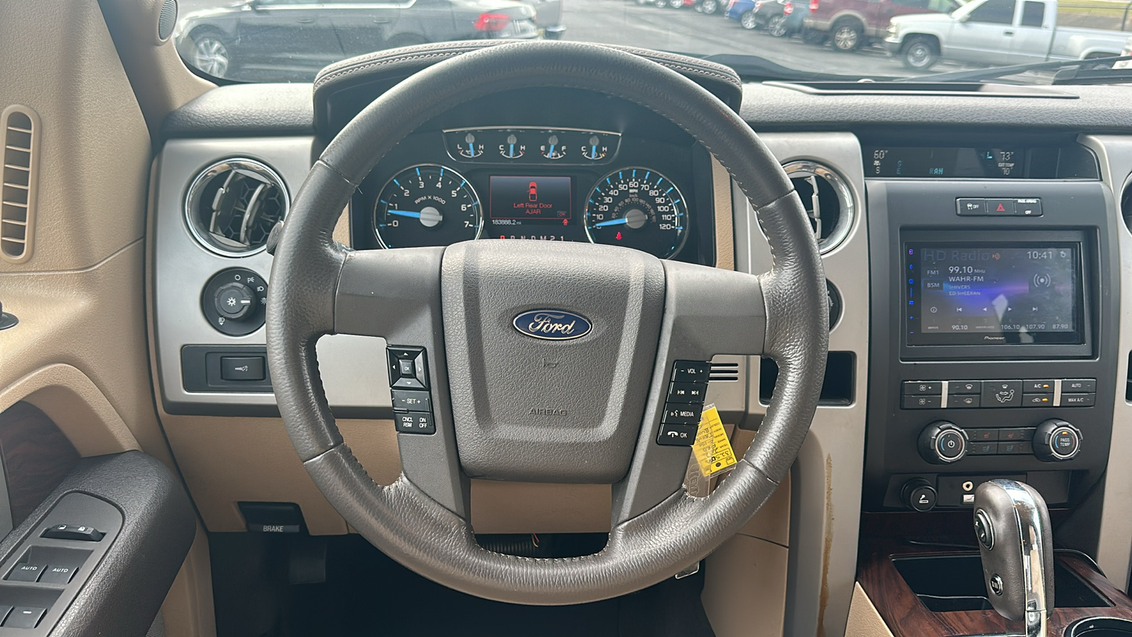 2012 Ford F-150 Lariat 12