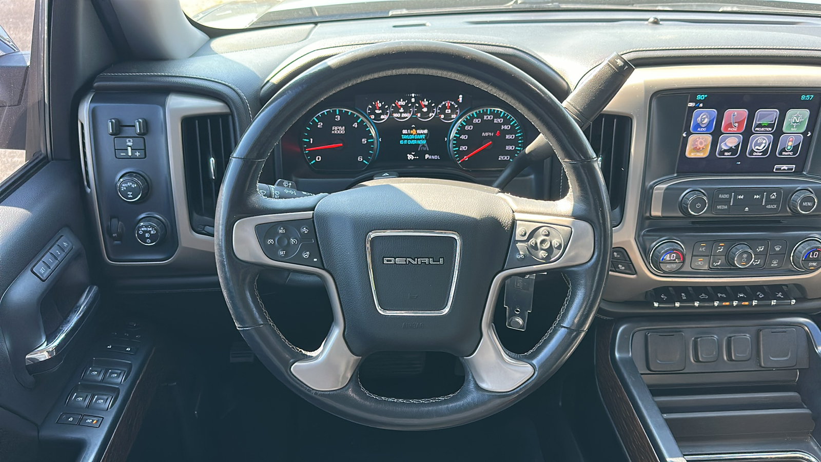 2017 GMC Sierra Denali 12