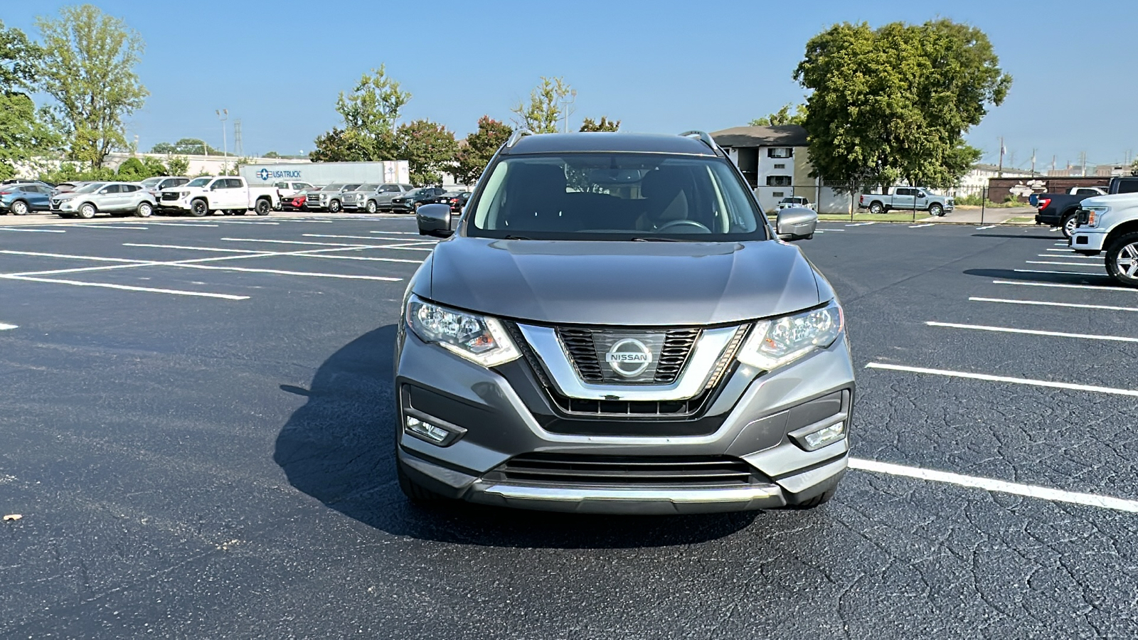 2017 Nissan Rogue SV 8