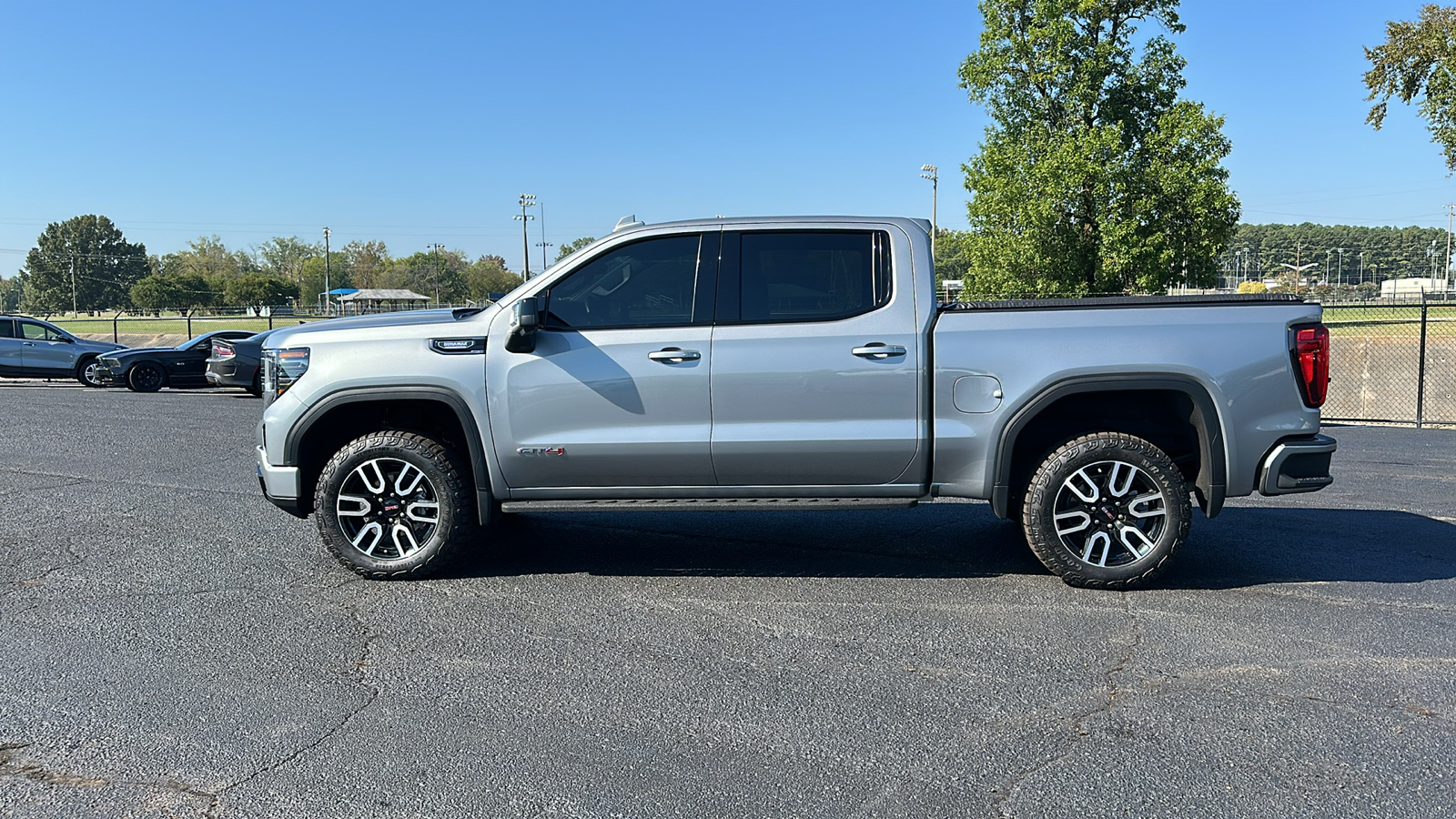 2023 GMC Sierra AT4 2