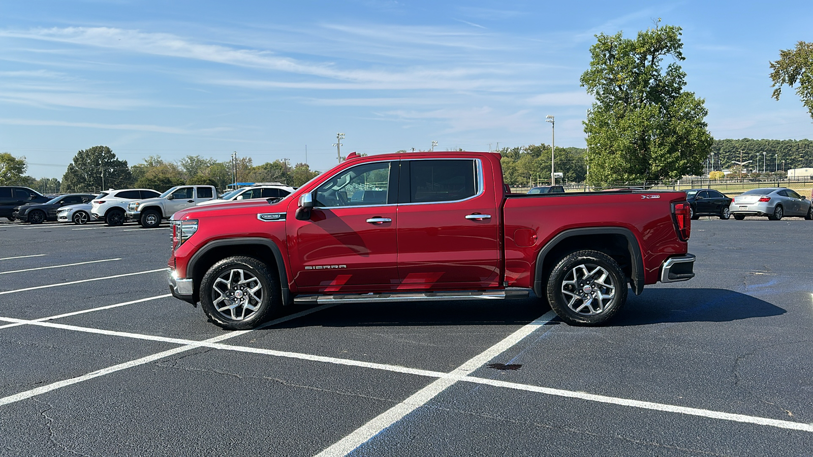 2022 GMC Sierra SLT 2