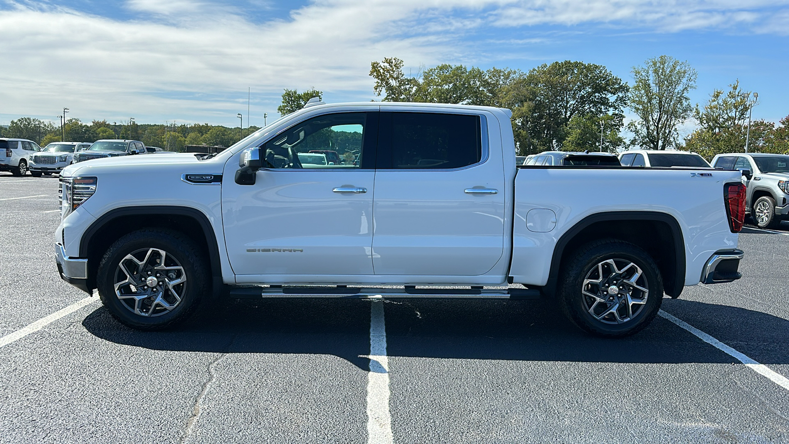 2024 GMC Sierra SLT 2