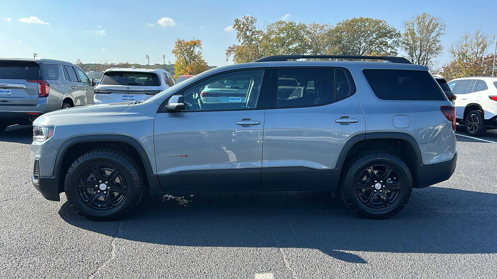 2023 GMC Acadia AT4 2