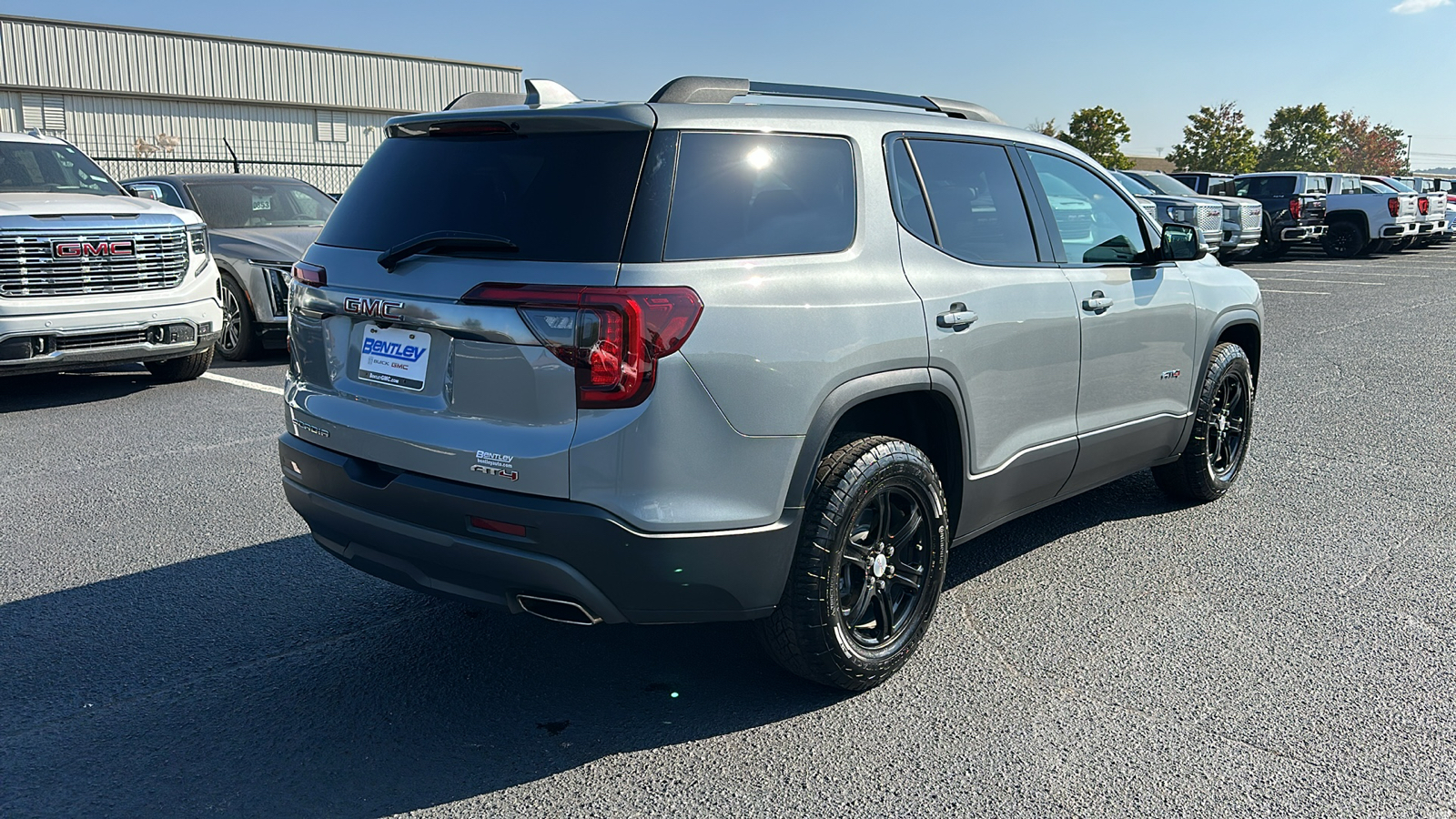 2023 GMC Acadia AT4 5