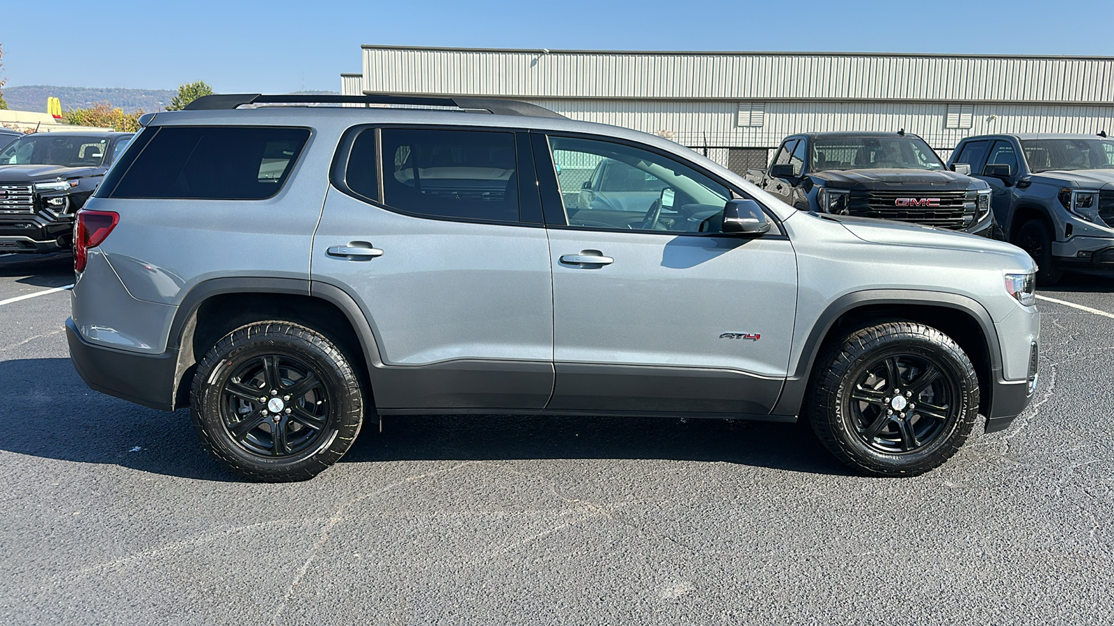 2023 GMC Acadia AT4 6