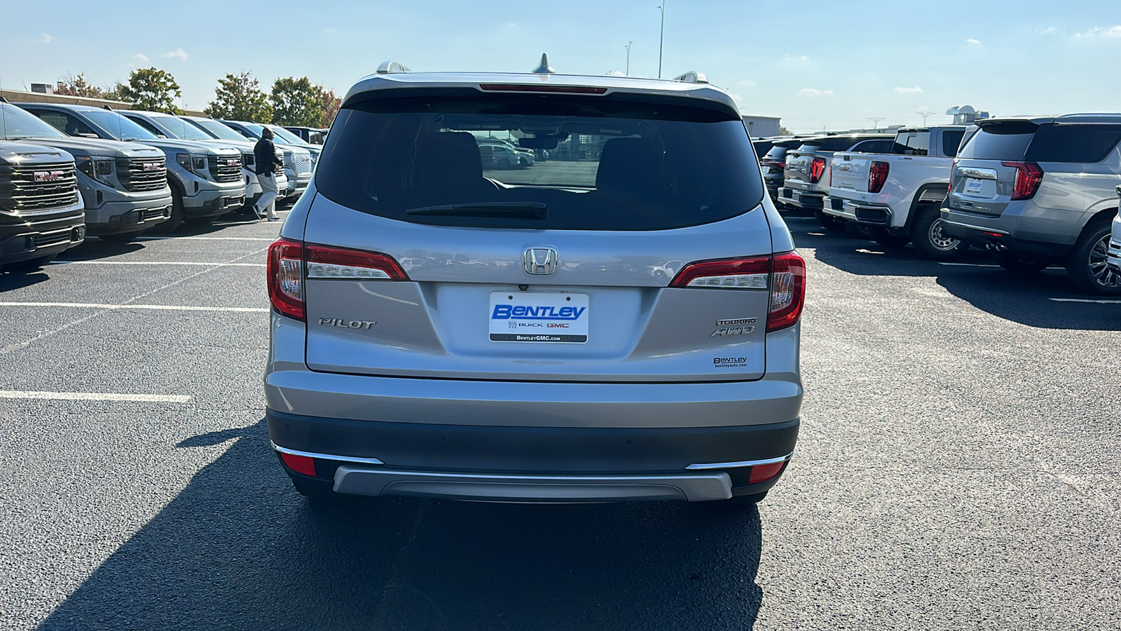 2020 Honda Pilot Touring 8-Passenger 4