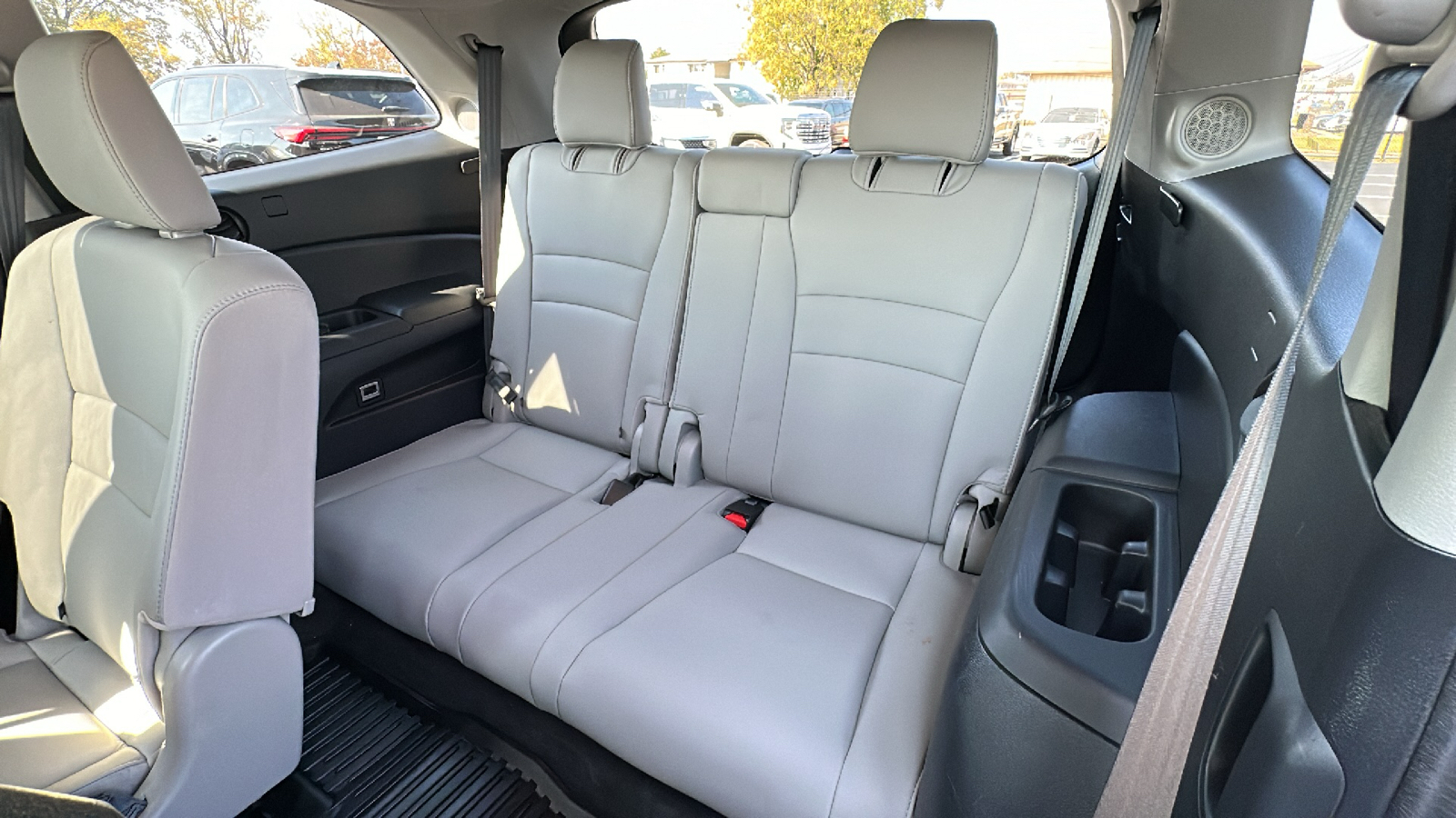 2020 Honda Pilot Touring 8-Passenger 16