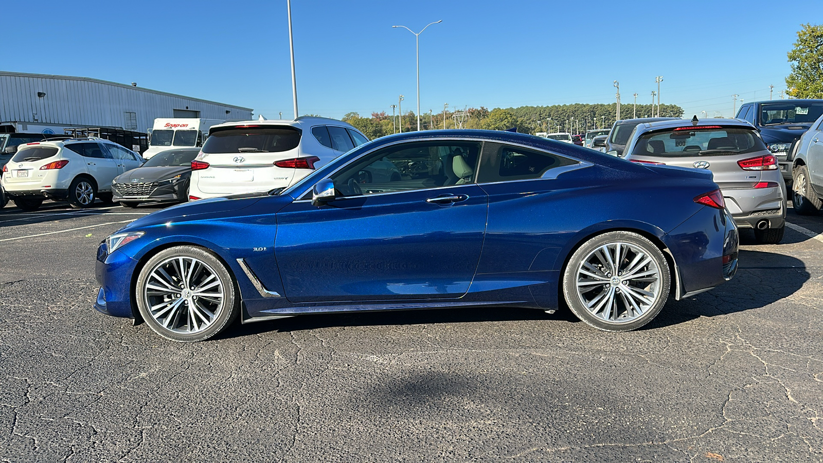 2018 INFINITI Q60 3.0t LUXE 2