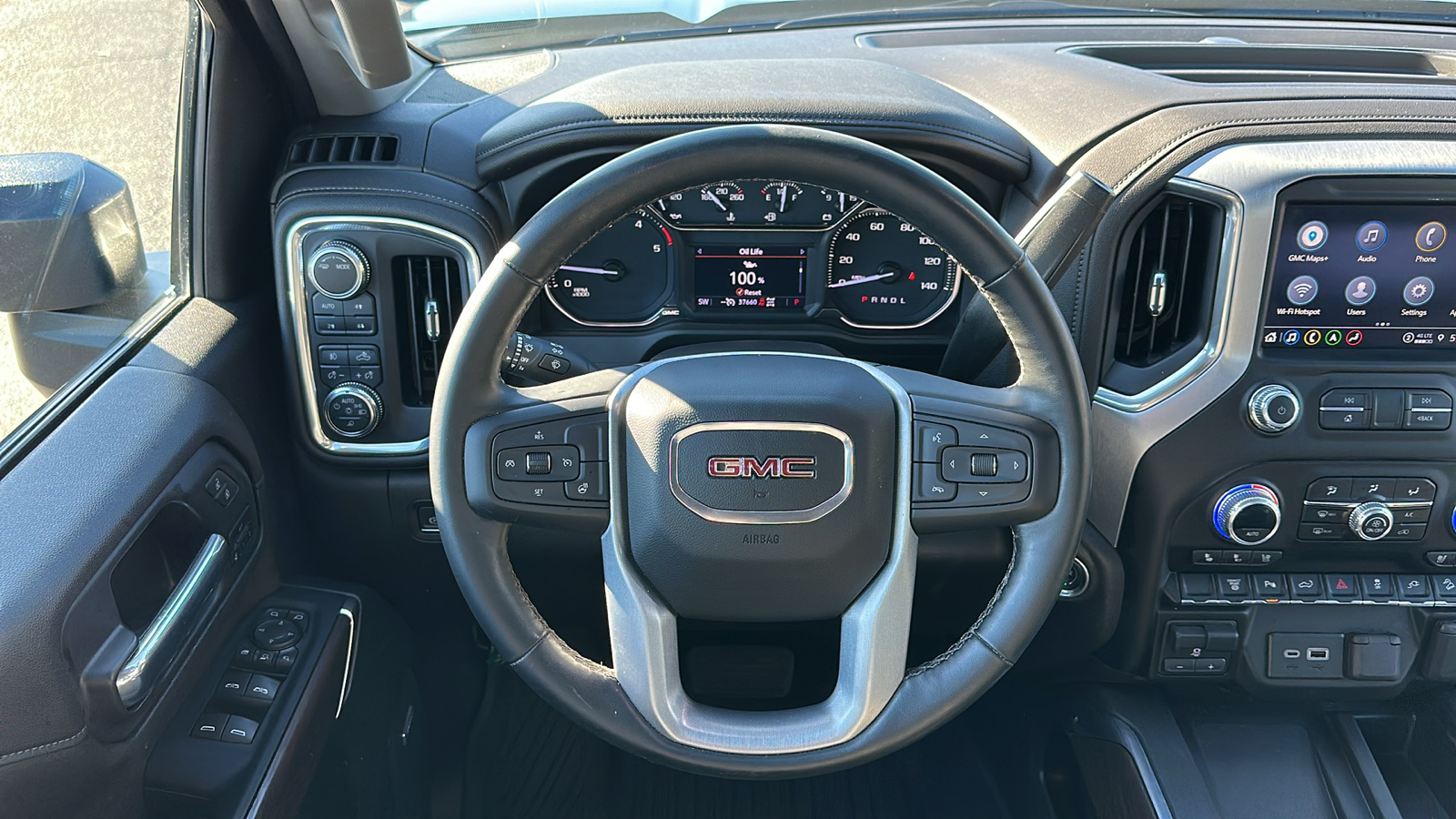 2023 GMC Sierra SLT 12