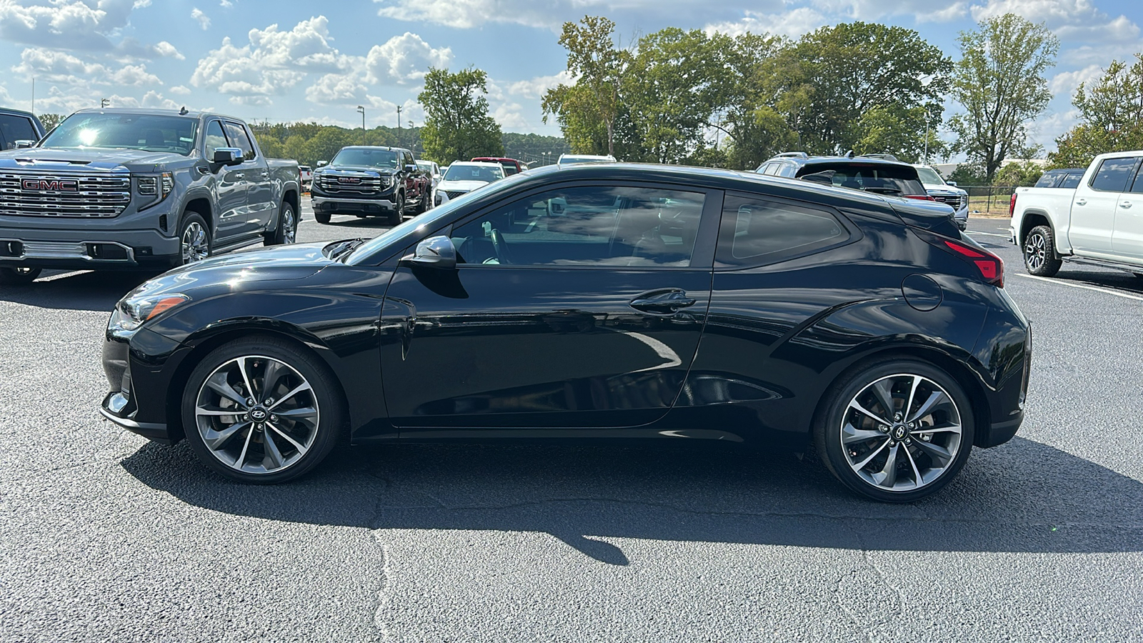 2020 Hyundai Veloster 2.0 Premium 2