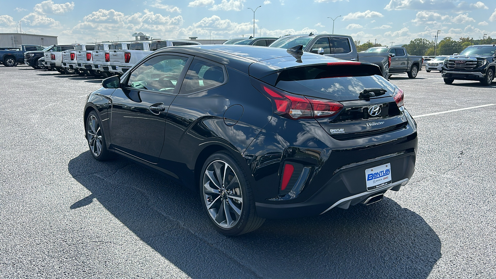 2020 Hyundai Veloster 2.0 Premium 3