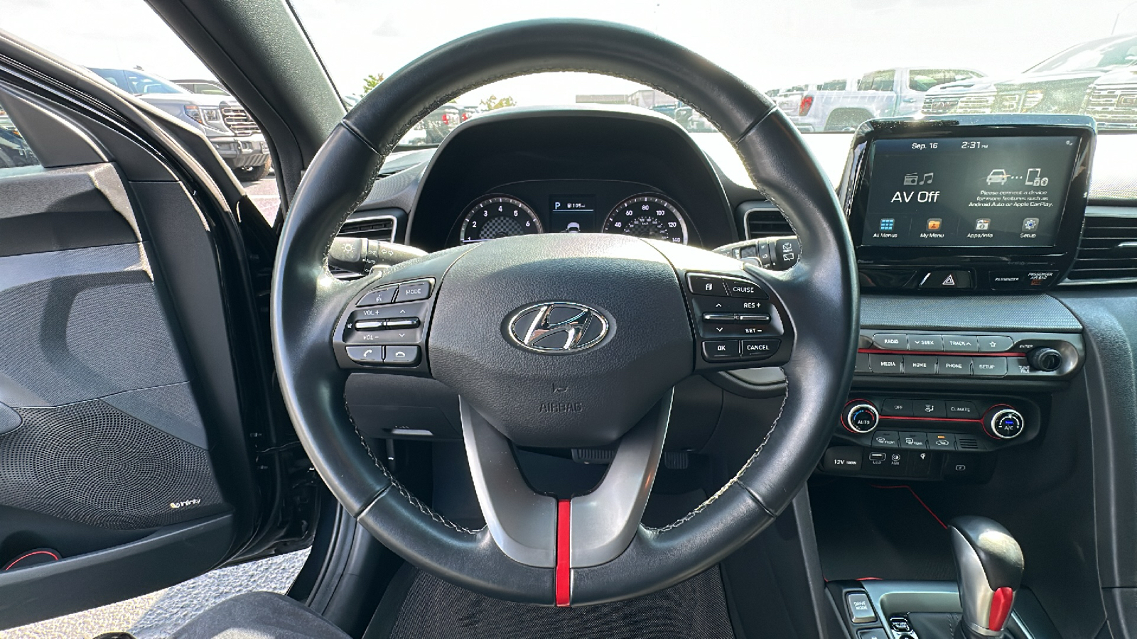 2020 Hyundai Veloster 2.0 Premium 12