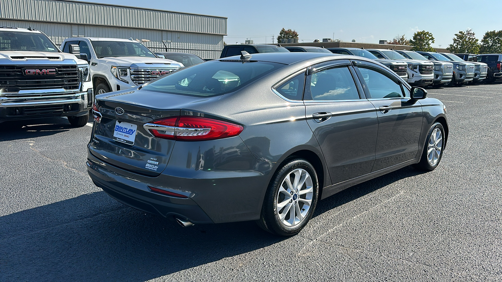 2020 Ford Fusion SE 4