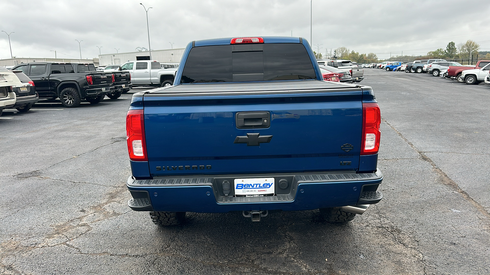 2017 Chevrolet Silverado LTZ 4