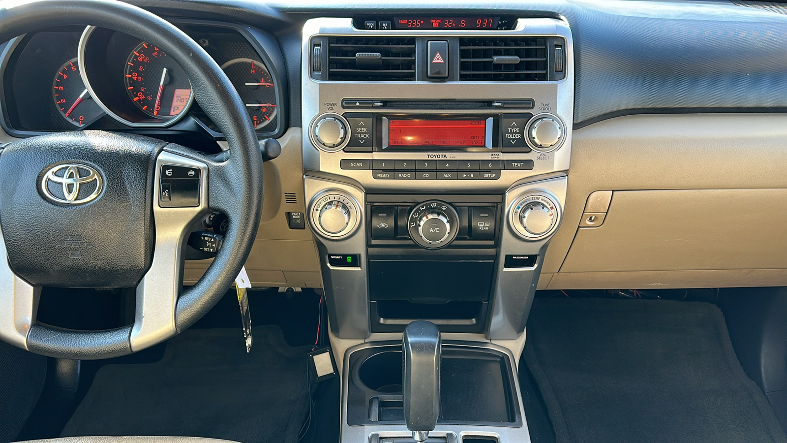 2011 Toyota 4Runner SR5 11