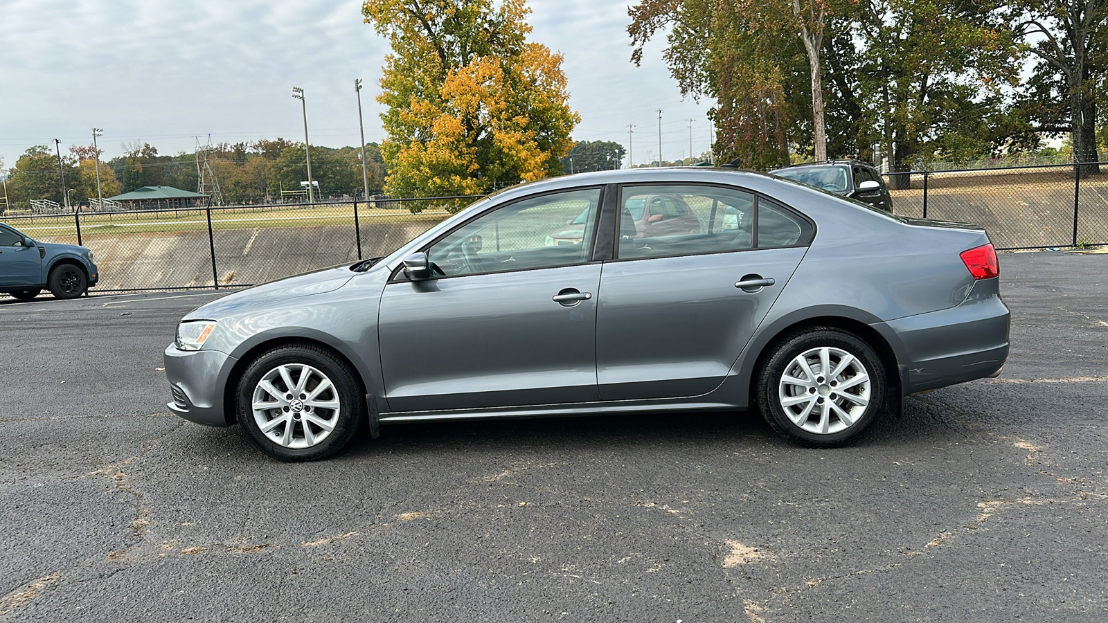 2012 Volkswagen Jetta SE w/Convenience 2