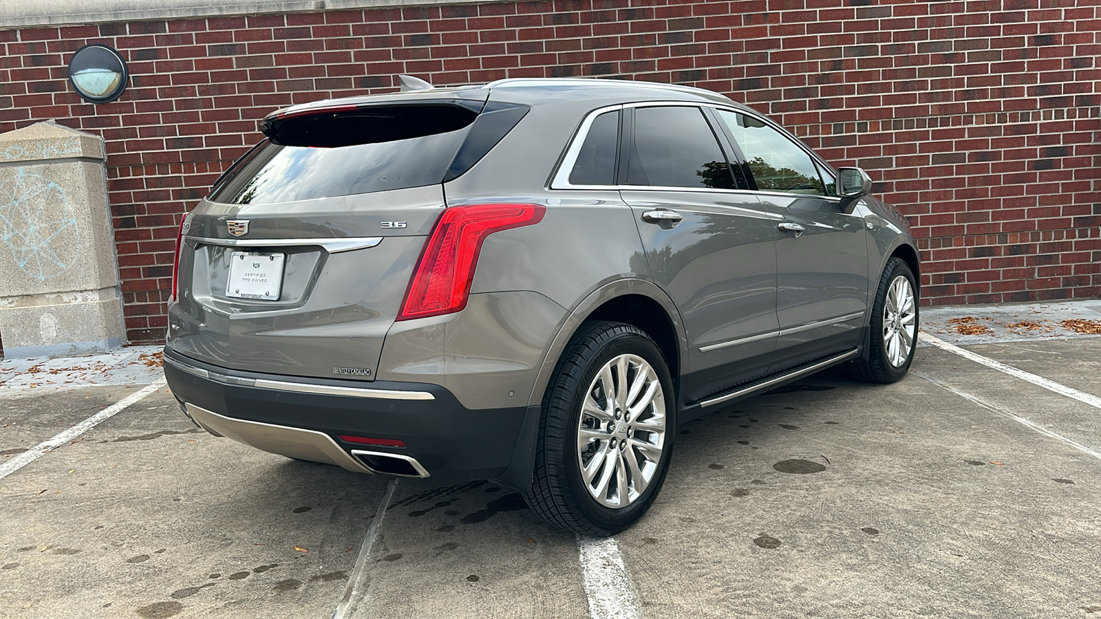 2019 Cadillac XT5 Platinum AWD 8