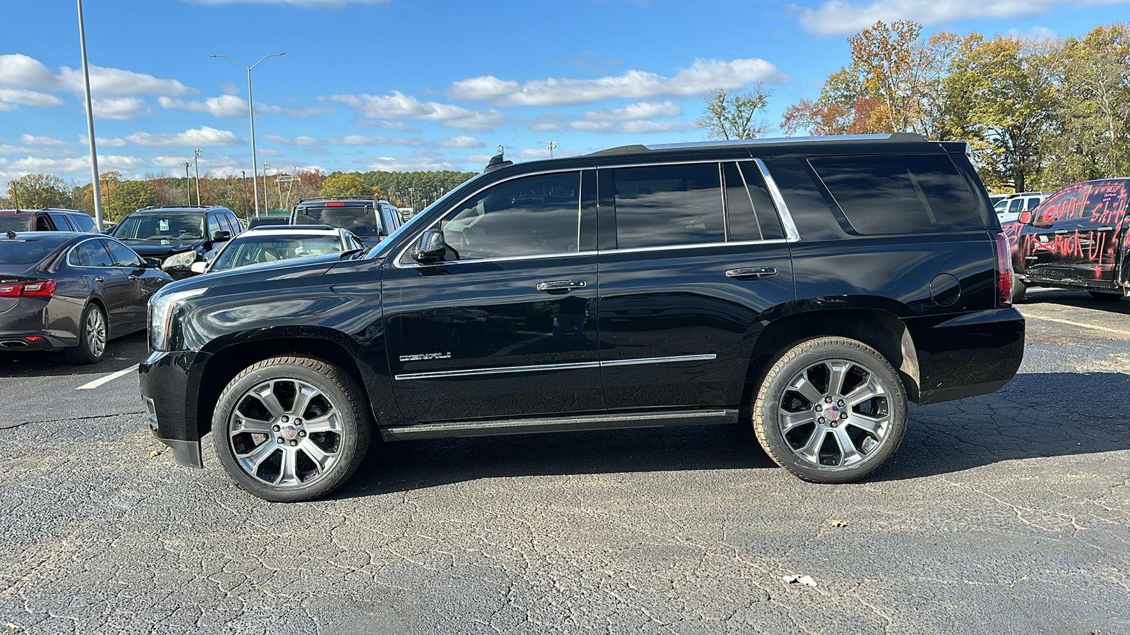 2017 GMC Yukon Denali 2